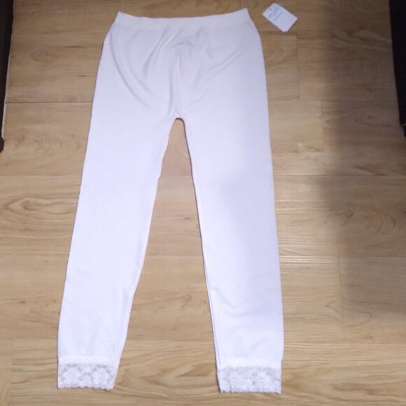 White, Capri-Length, Tights with Lace Trim - Junior's Size M/L - NWT - Picture 3 of 4